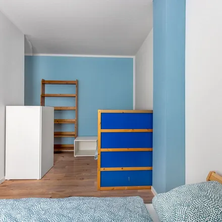 Rent this 6 bed apartment on Barbarastraße 11 in 66119 Saarbrücken, Germany
