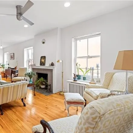 Image 3 - 283 Clinton Street, New York, NY 11201, USA - House for sale