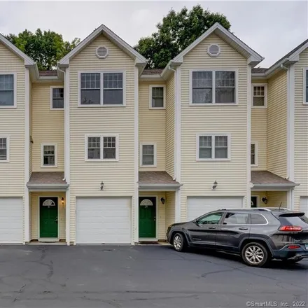 Buy this 2 bed condo on 527 West Thames Street in Norwich, CT 06360
