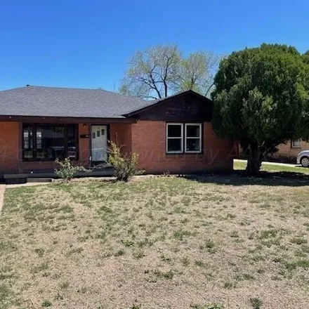 Buy this 3 bed house on 2361 Locust Street in Amarillo, TX 79109