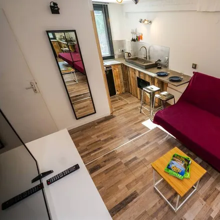 Rent this 1 bed apartment on Orpi in 220 Avenue de Port Fréjus, 83700 Fréjus