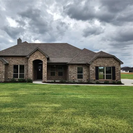 Buy this 4 bed house on 1013 North Lane Street in Comanche, TX 76442