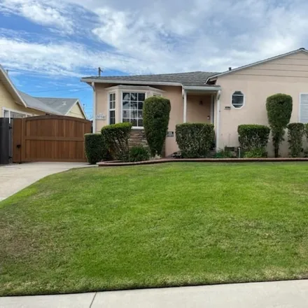 Rent this 3 bed house on 3730 West 59th Street in Los Angeles, CA 90043