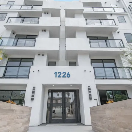 Buy this 3 bed condo on 1226 South Bedford Street in Los Angeles, CA 90035