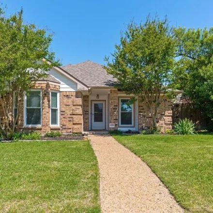 Buy this 3 bed house on 2305 Greenpark Drive in Richardson, TX 75082