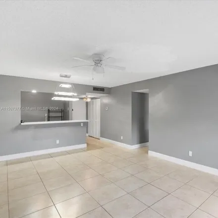 Image 4 - 4132 Northwest 90th Avenue, Coral Springs, FL 33065, USA - Apartment for rent