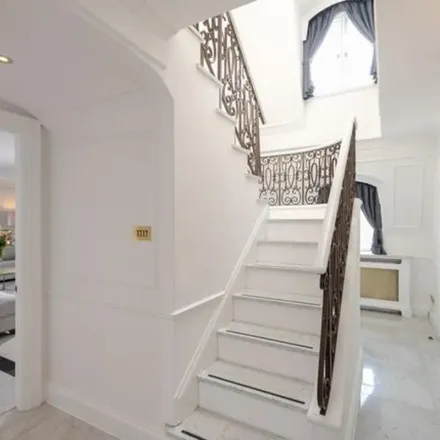 Image 6 - 13 Prince of Wales Terrace, London, W8 5PG, United Kingdom - Townhouse for rent