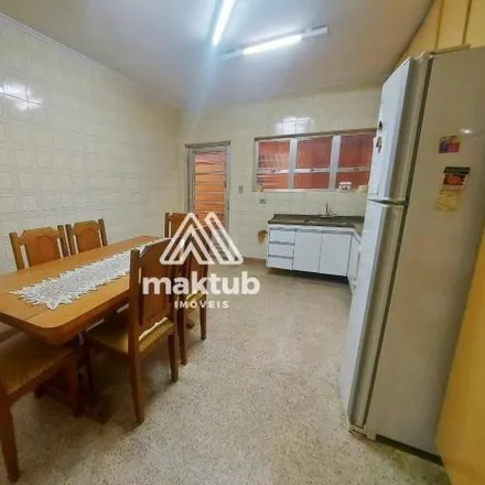 Rent this 2 bed house on Rua das Caneleiras in Jardim, Santo André - SP