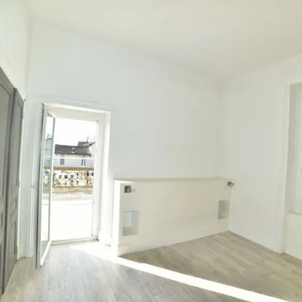 Rent this 3 bed apartment on Chemin du bois de l'état in 07400 Le Teil, France