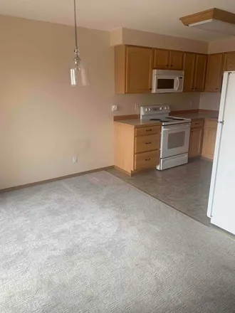 Rent this 2 bed condo on 2131 hood ave