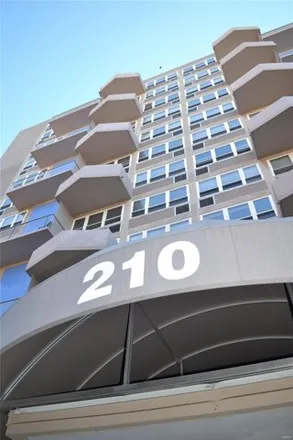 Buy this 1 bed condo on 1720 Olive Street in St. Louis, MO 63103
