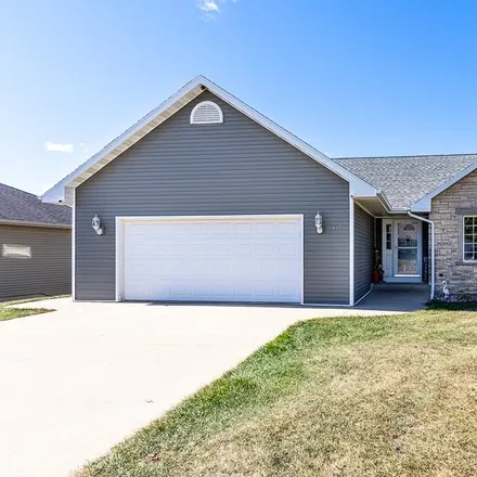 Buy this 4 bed house on 417 Lezlie Drive in Peosta, IA 52068