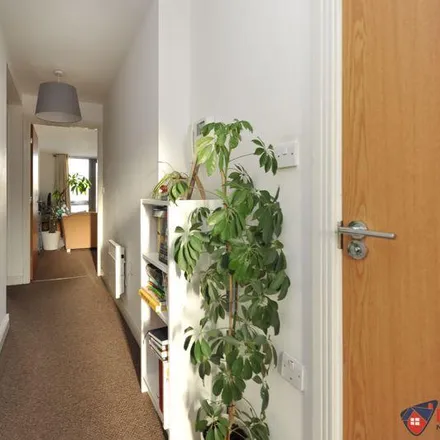 Image 3 - Cameronian Square, Worsdell Drive, Gateshead, NE8 2DB, United Kingdom - Apartment for rent