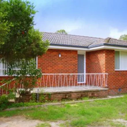 Rent this 3 bed apartment on Australian Capital Territory in Buvelot Street, Weston 2611