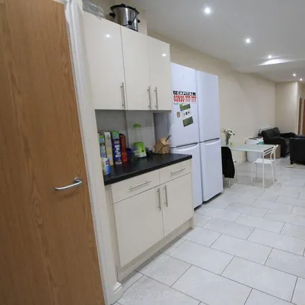 Image 7 - 66 Colum Road, Cardiff, CF10 3EE, United Kingdom - Townhouse for rent