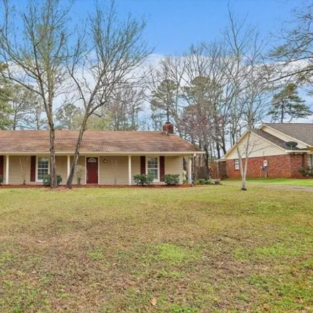 Buy this 3 bed house on 226 Stonecastle Drive in Rankin County, MS 39047