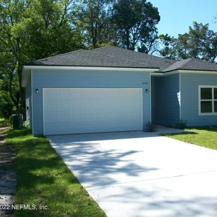 Rent this 3 bed house on 3006 Alonso Road in Killarney Shores, Jacksonville