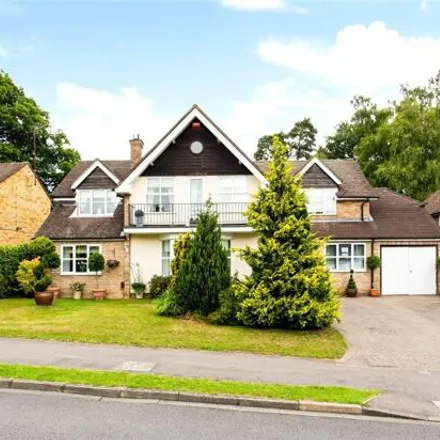 Buy this 5 bed house on Normay Rise in Newbury, RG14 6RY