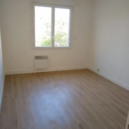 Rent this 3 bed apartment on 4 Rue Saint François in 44000 Nantes, France