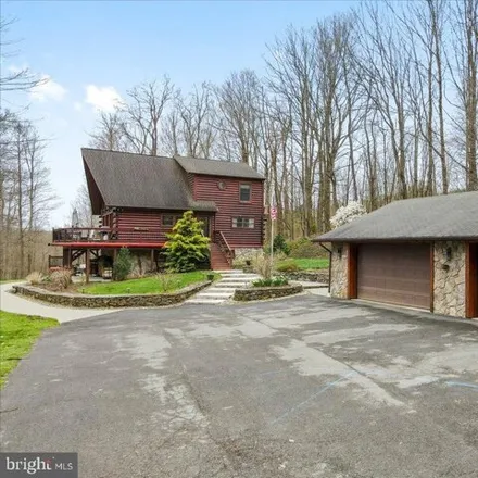 Image 2 - 395 Swartz Valley Road, Quinlan Corners, Spring Brook Township, PA 18444, USA - House for sale