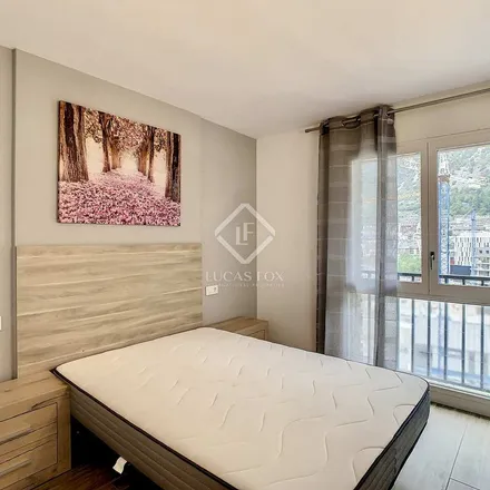 Rent this 4 bed apartment on Pizzeria Angelo in Vial de la Uniò, AD500 Andorra la Vella