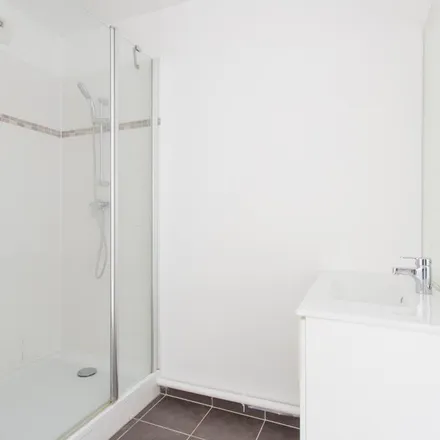 Image 1 - 19 Allée de Bellevue, 93000 Bobigny, France - Apartment for rent