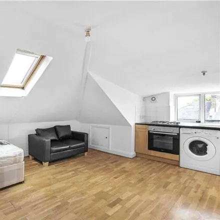 Image 7 - Colvestone Crescent, London, E8 2LJ, United Kingdom - Apartment for sale