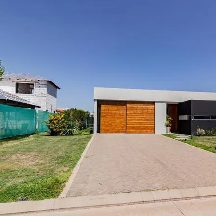 Buy this 3 bed house on Filiberto 8261 in Antártida Argentina, Rosario