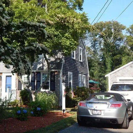 Rent this 3 bed house on 110 Teaticket Path in Teaticket, Falmouth