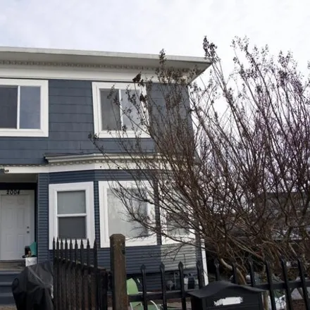 Buy this 4 bed house on 2004 47th Avenue in Oakland, CA 94601