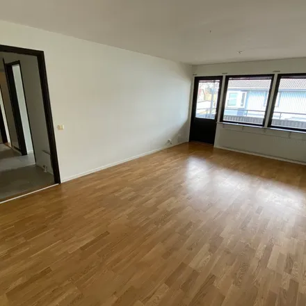 Rent this 3 bed apartment on Jularpsvägen in 243 32 Höör, Sweden