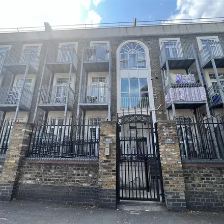 Image 1 - Stratford School, Upton Lane, London, E7 9NP, United Kingdom - Apartment for rent