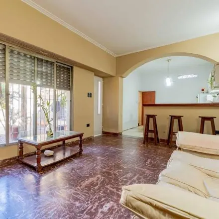 Buy this 2 bed house on Avenida Mendoza 6884 in Belgrano, Rosario