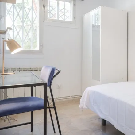 Rent this 3 bed room on Centro Comercial Infantas in Pasaje Cieza, 28291 Alcorcón