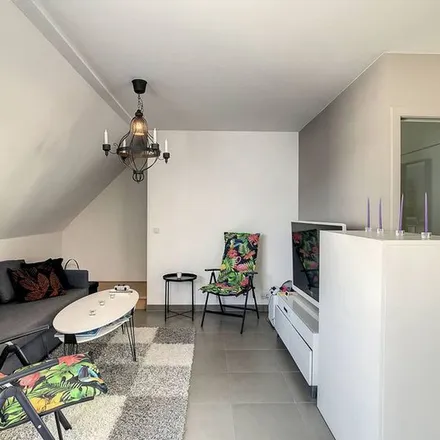Rent this 1 bed apartment on Belfaststraat 26-28 in 8500 Kortrijk, Belgium
