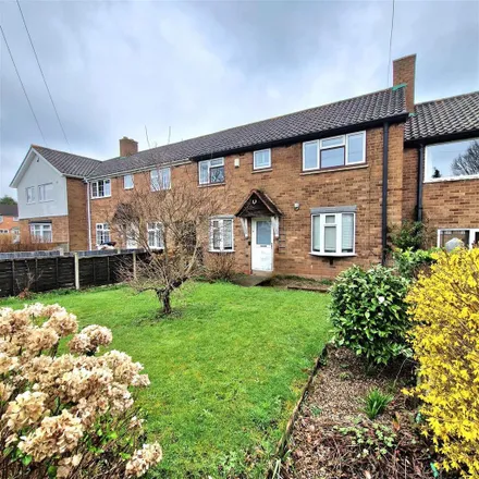 Rent this 3 bed townhouse on Repington Way in Sutton Coldfield, B75 7NB