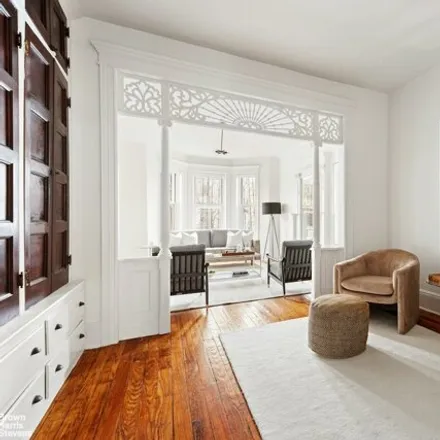 Image 1 - 1333 Decatur Street, New York, NY 11237, USA - Townhouse for sale