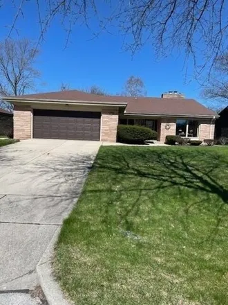 Buy this 2 bed house on 5204 West Jerelyn Place in Milwaukee, WI 53219
