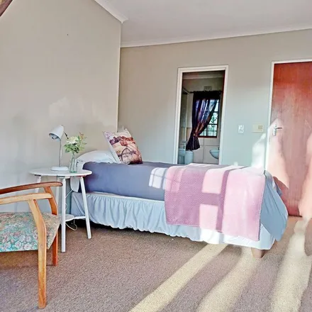 Image 5 - Victoria Crescent, De Tuin, Kraaifontein, 7561, South Africa - Apartment for rent