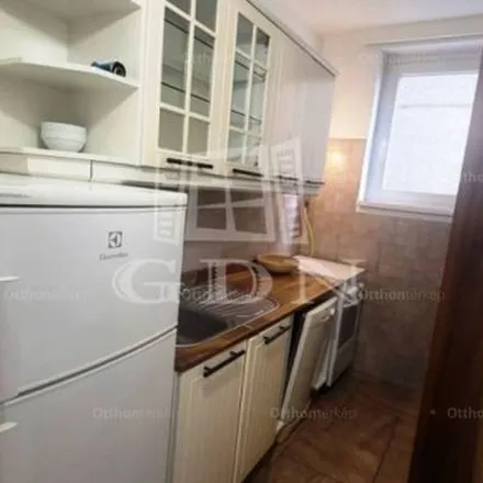 Image 1 - Budapest, Adam Clark Square, 1013, Hungary - Apartment for rent