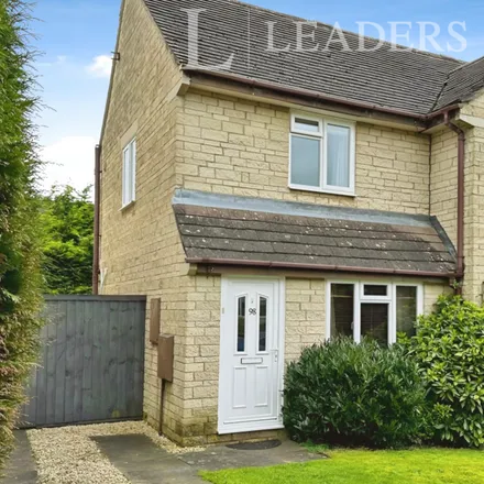 Rent this 2 bed townhouse on Longtree Close in Tetbury Upton, GL8 8LW