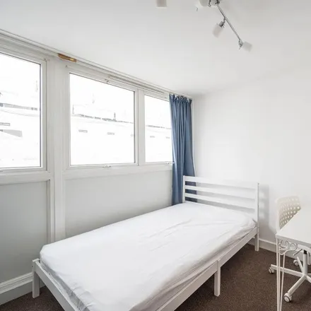 Image 4 - Holcroft Court, Clipstone Street, East Marylebone, London, W1W 5DN, United Kingdom - Apartment for rent