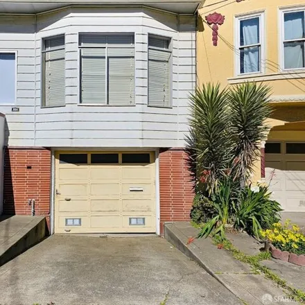 Buy this 3 bed house on 984 Moscow Street in San Francisco, CA 94112