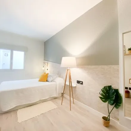 Image 2 - Paseo de Santa María de la Cabeza, 73, 28045 Madrid, Spain - Apartment for rent
