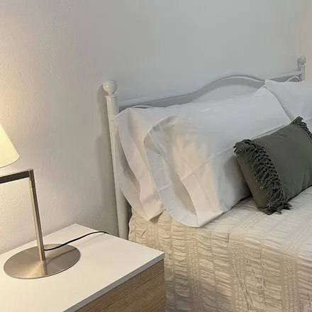 Rent this 2 bed house on Reguengos de Monsaraz in Évora, Portugal