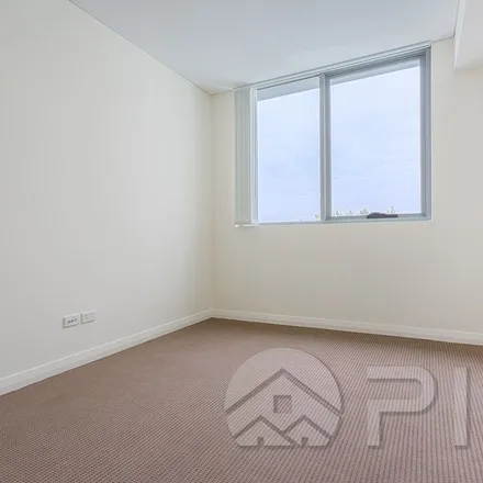 Rent this 3 bed apartment on 39 Jackson Drive in Mascot NSW 2020, Australia
