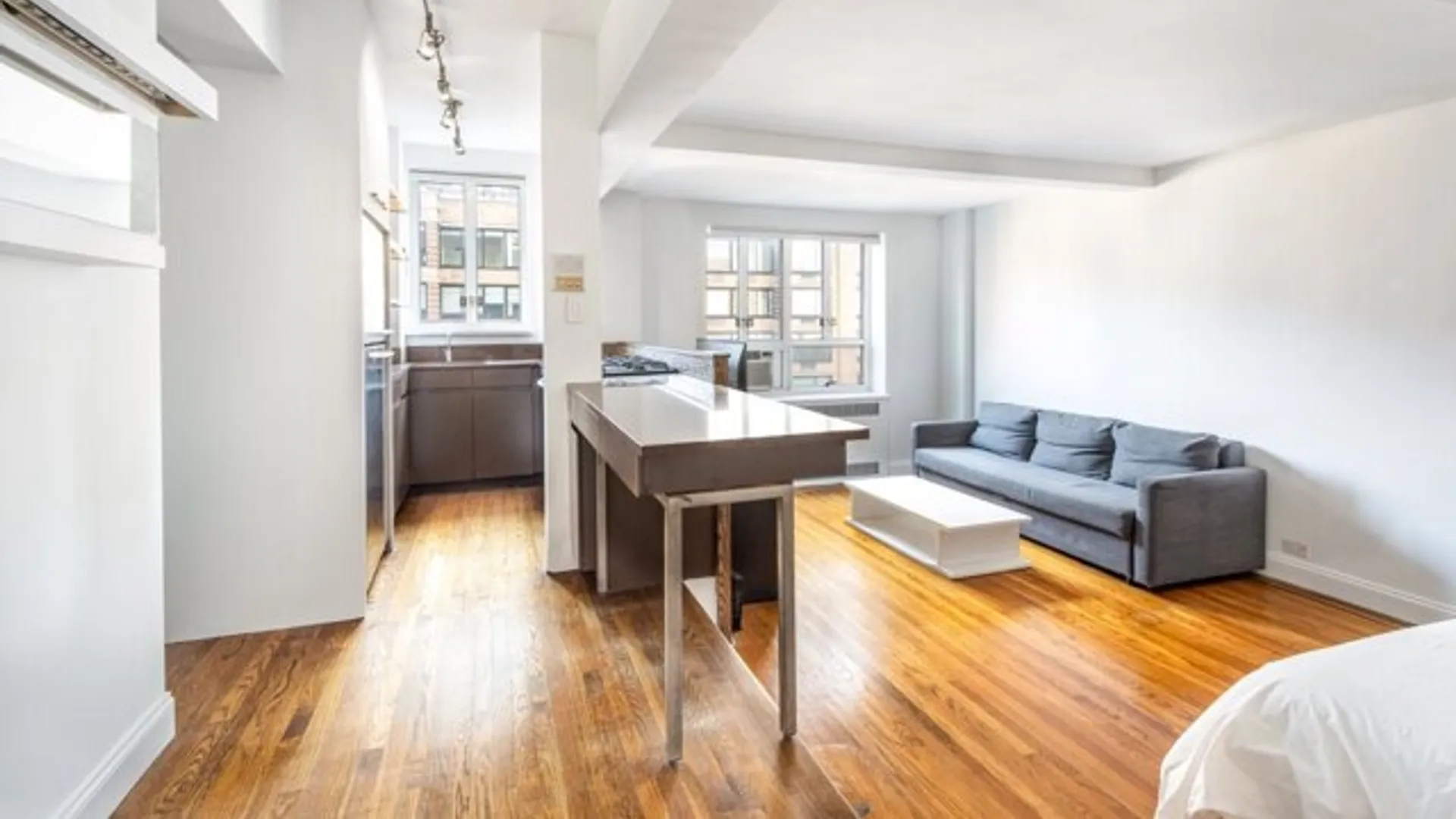 200 West 20th Street, New York, NY 10011, USA | Studio apartment for rent