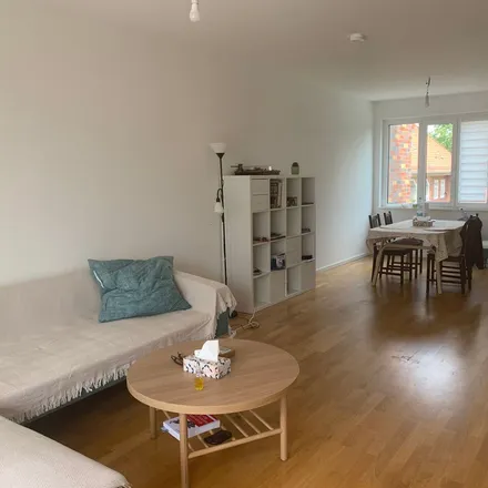 Rent this 2 bed apartment on Primo-Levi-Schule in Woelckpromenade 38, 13086 Berlin
