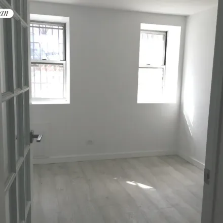 Rent this 4 bed townhouse on 84 North Henry Street in New York, NY 11222
