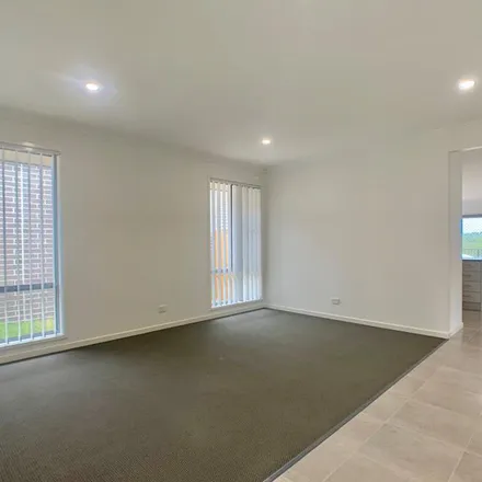 Image 9 - High Street, Brassall QLD 4305, Australia - Apartment for rent